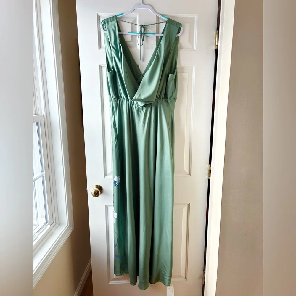 Abercrombie & Fitch Plunge Cowl Back Maxi Dress Floral Green Size XLT (Tall) NWT